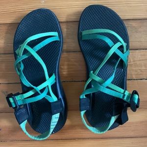 Vibrams sport/travel shoe